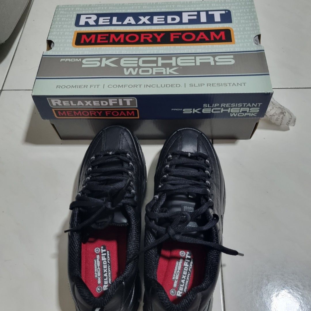 Woman slip resistant memory foam work shoes