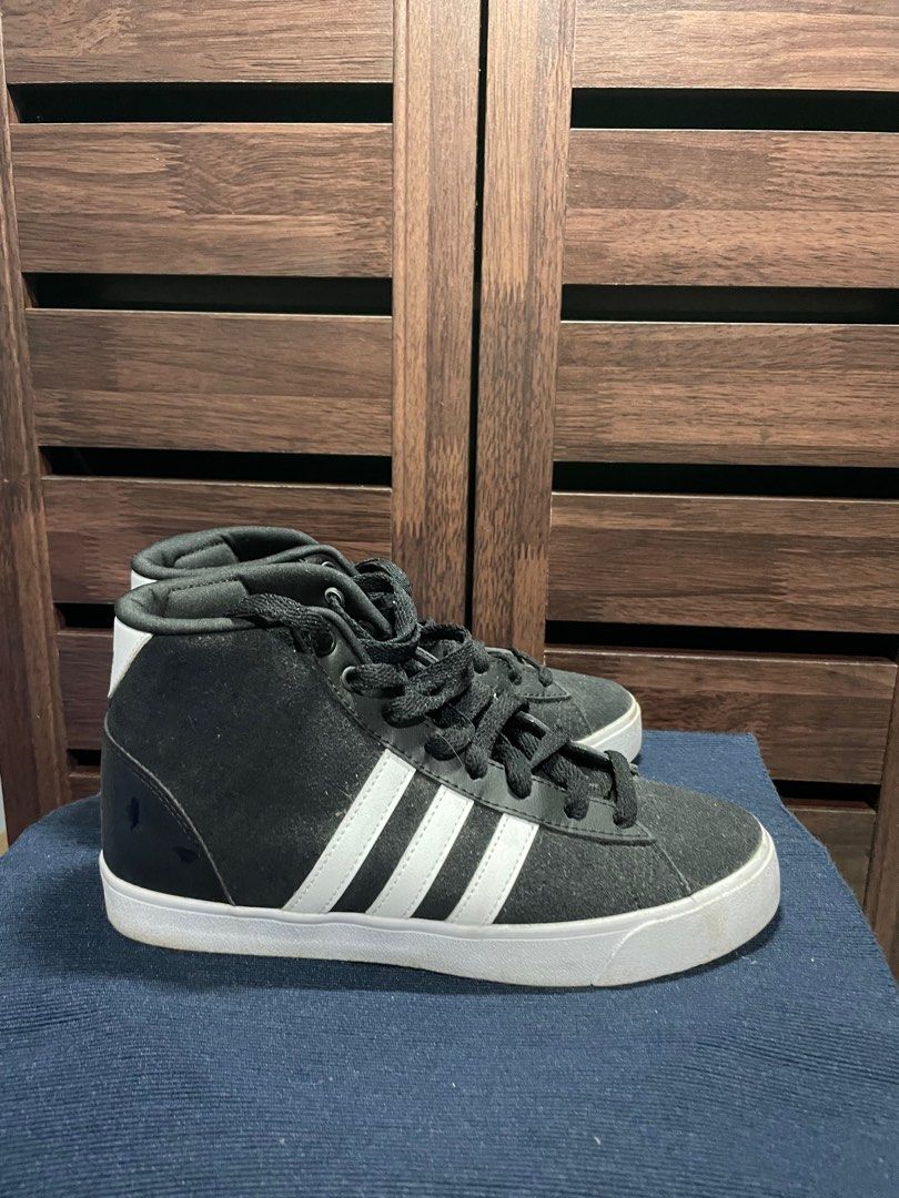 acumular Ejecutable chisme Women's Adidas Neo High Top Sneakers Cloudfoam, Women's Fashion, Footwear,  Sneakers on Carousell