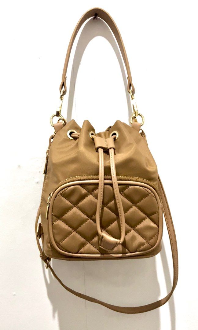 Zalora sling backpack 3 way bucket bag Women s Fashion Bags