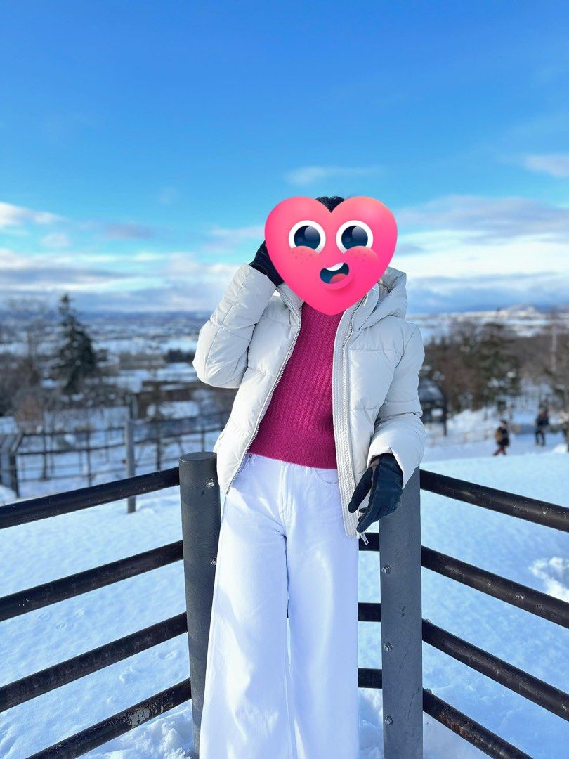 Zara matte white/gray buffer jacket (Category: Coats, Jackets and Outerwear) located in Muntinlupa City. Submitted by randomstuffph (Listing ID 1207526570, Image 3). Description: .