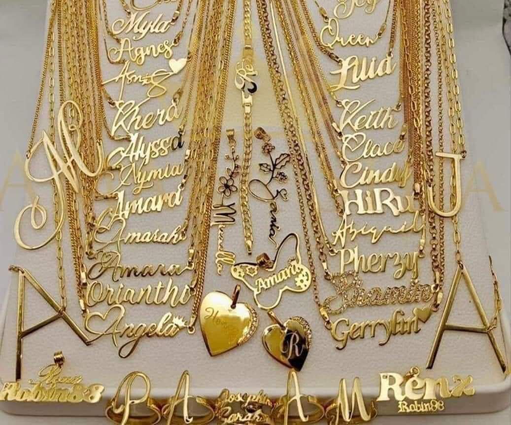 Tiff sales name necklace