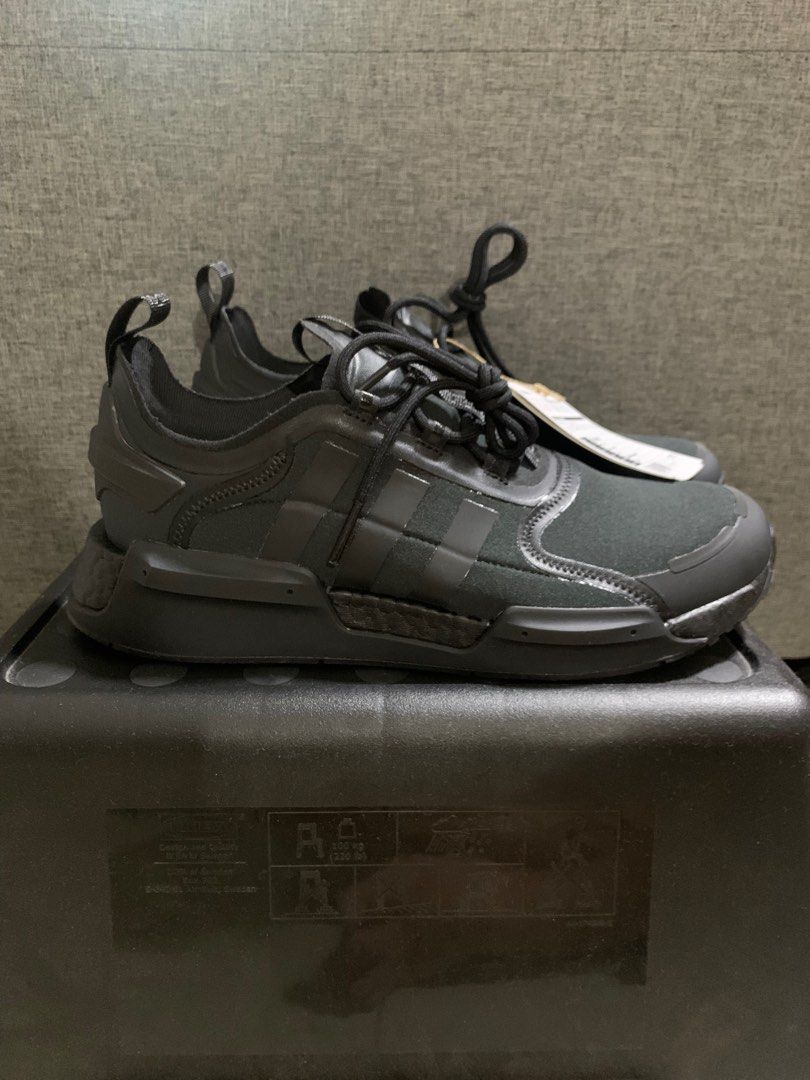 Nmd trainers black top