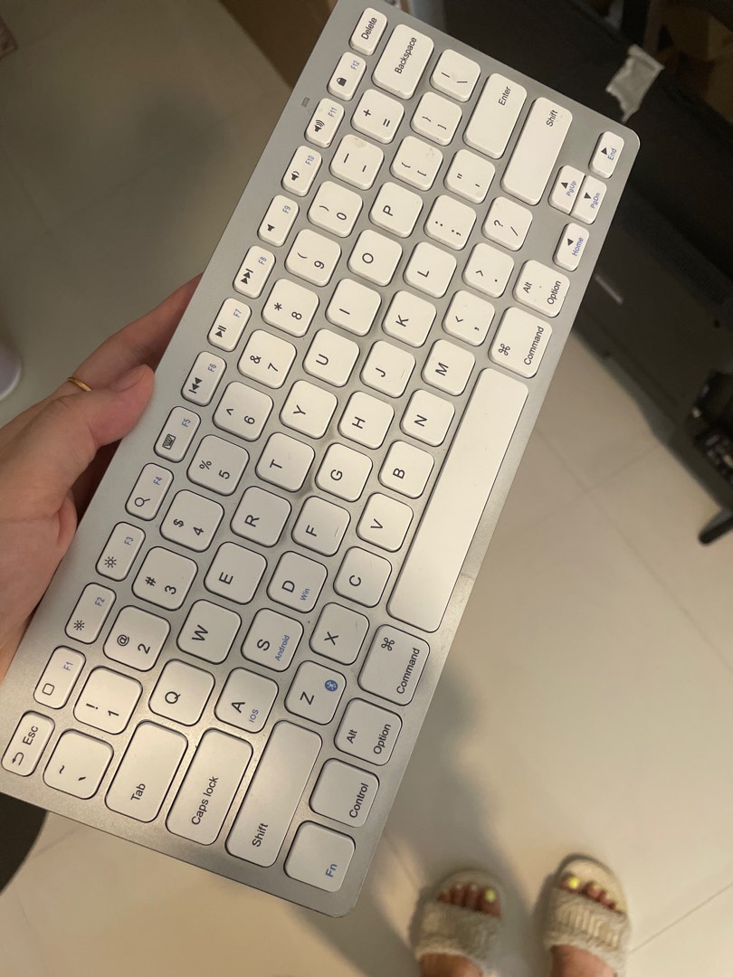 Anker Bluetooth Keyboard not Apple, Computers & Tech, Parts & Accessories, Computer Keyboard on