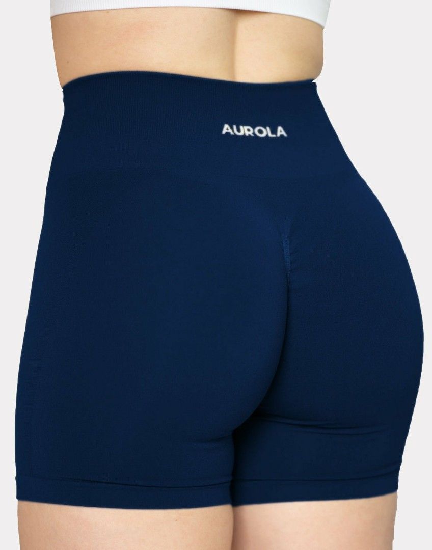 AUROLA Seamless Intensify 4.5'' Shorts, Women's Fashion, Activewear on  Carousell