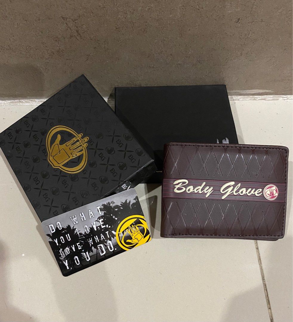 Authentic body glove wallet