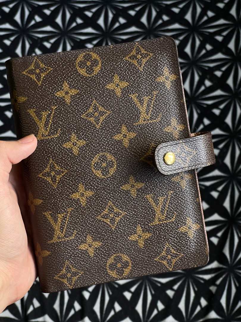 Royally Planned: Review of the Louis Vuitton MM Agenda