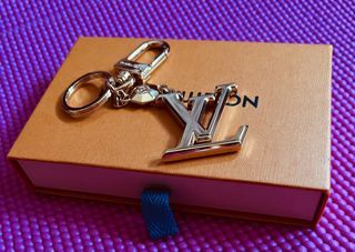 Neo LV Club Bag Charm and Key Holder S00 - Accessories