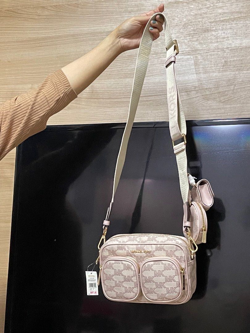 mk jet set crossbody bag with coin pouch ans air pods case with flexible  strap｜TikTok Search