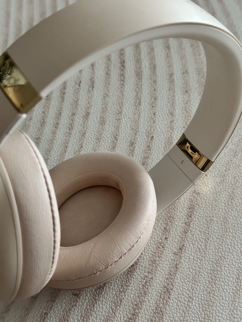 Beats Studio 3 Wireless Desert Sand Beats skyline collection, Audio, Headphones & Headsets on