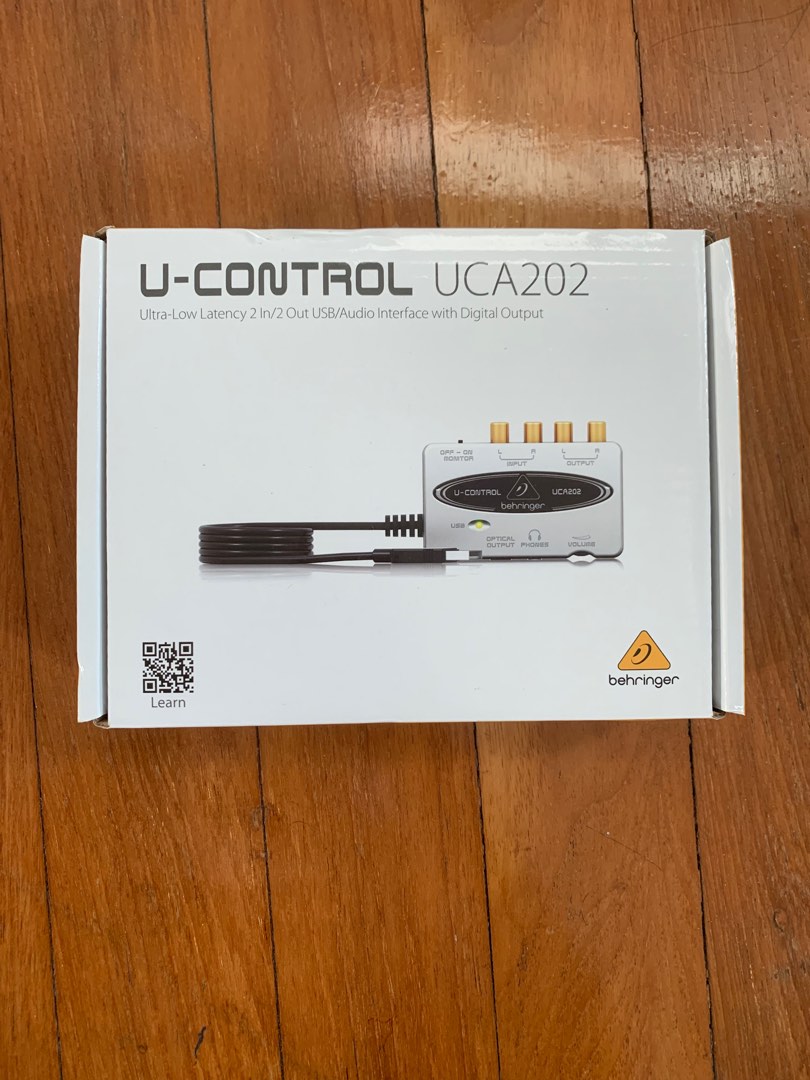 Behringer UCA202 UltraLow Latency 2 In/2 Out USB/Audio Interface with