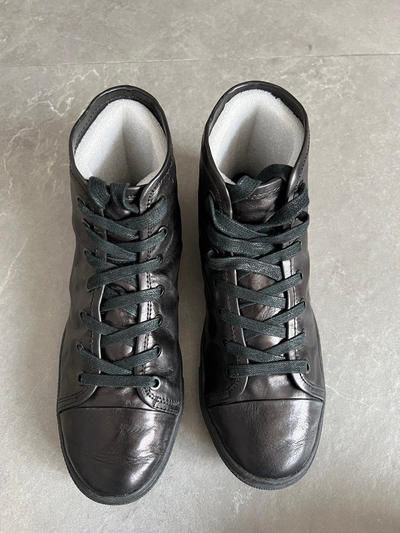 Casual shoes sales top brands