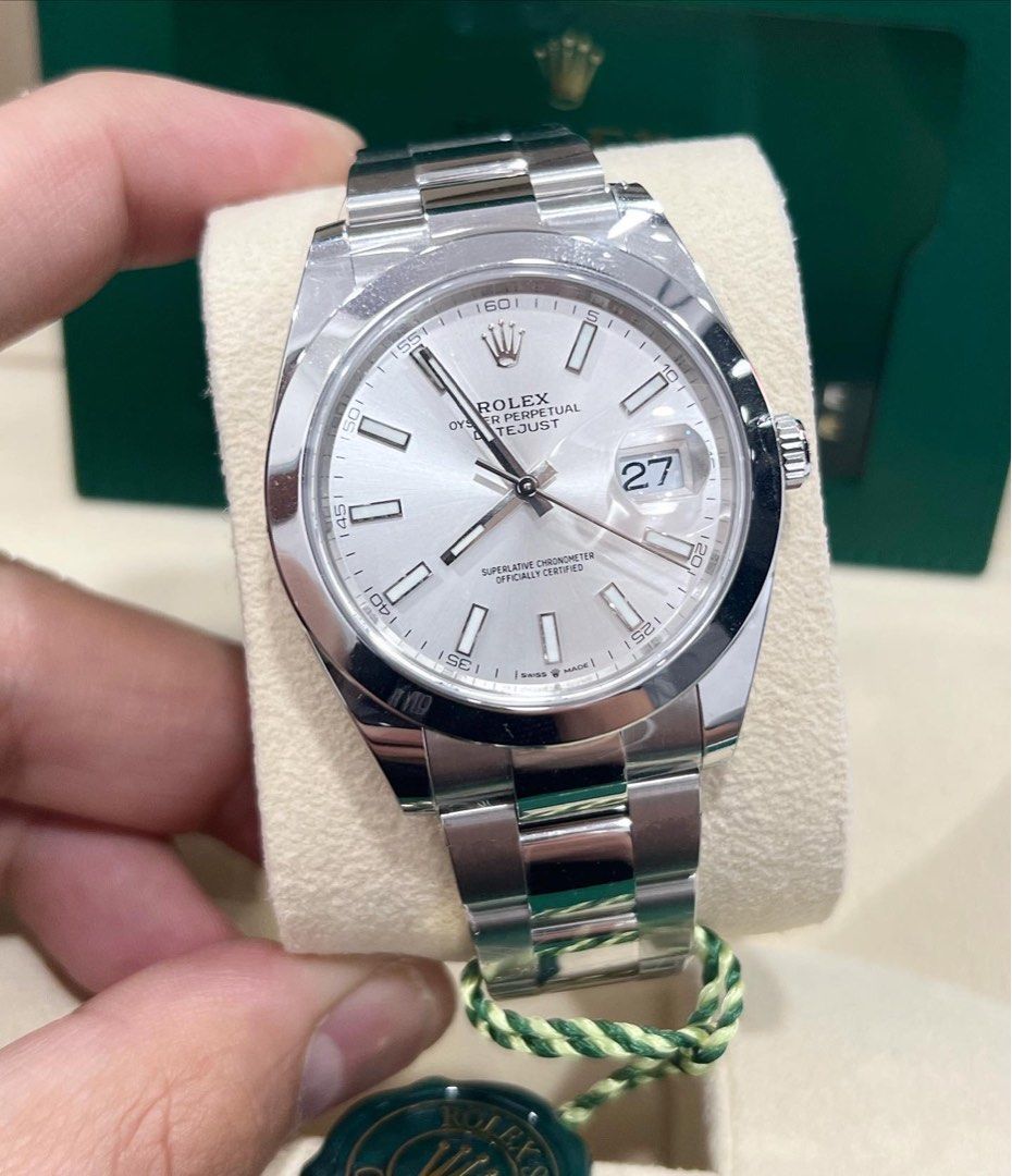 Brand New Rolex Oyster Datejust 41mm Silver Index 126300 Luxury
