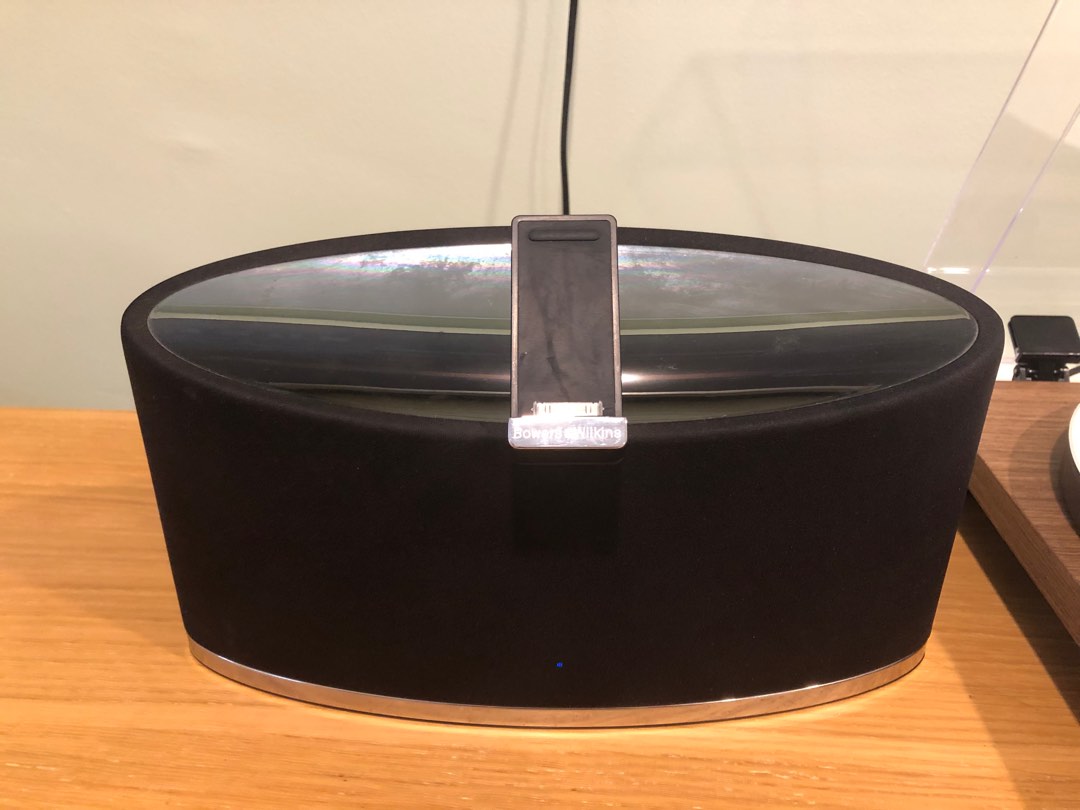 B&W Bowers & Wilkins Zeppelin mini speakers with original charger and ...