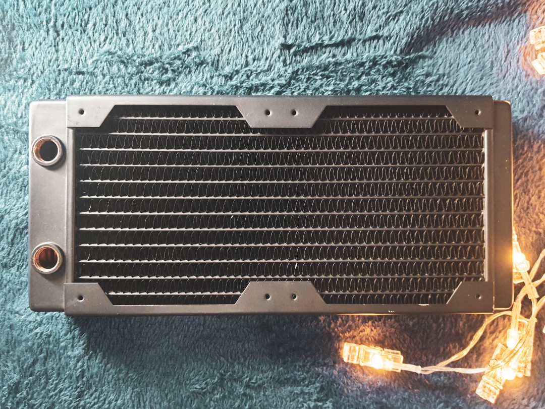 Bykski 240mmx40mm Radiator, Computers & Tech, Parts & Accessories