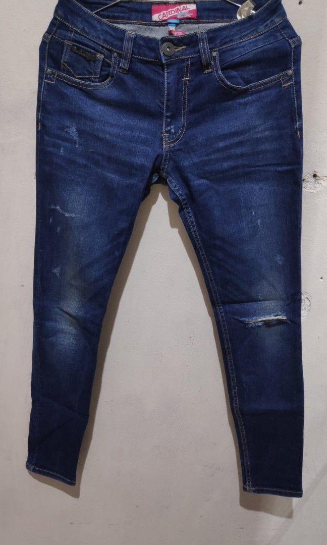 Cardinal girl 2025 jeans