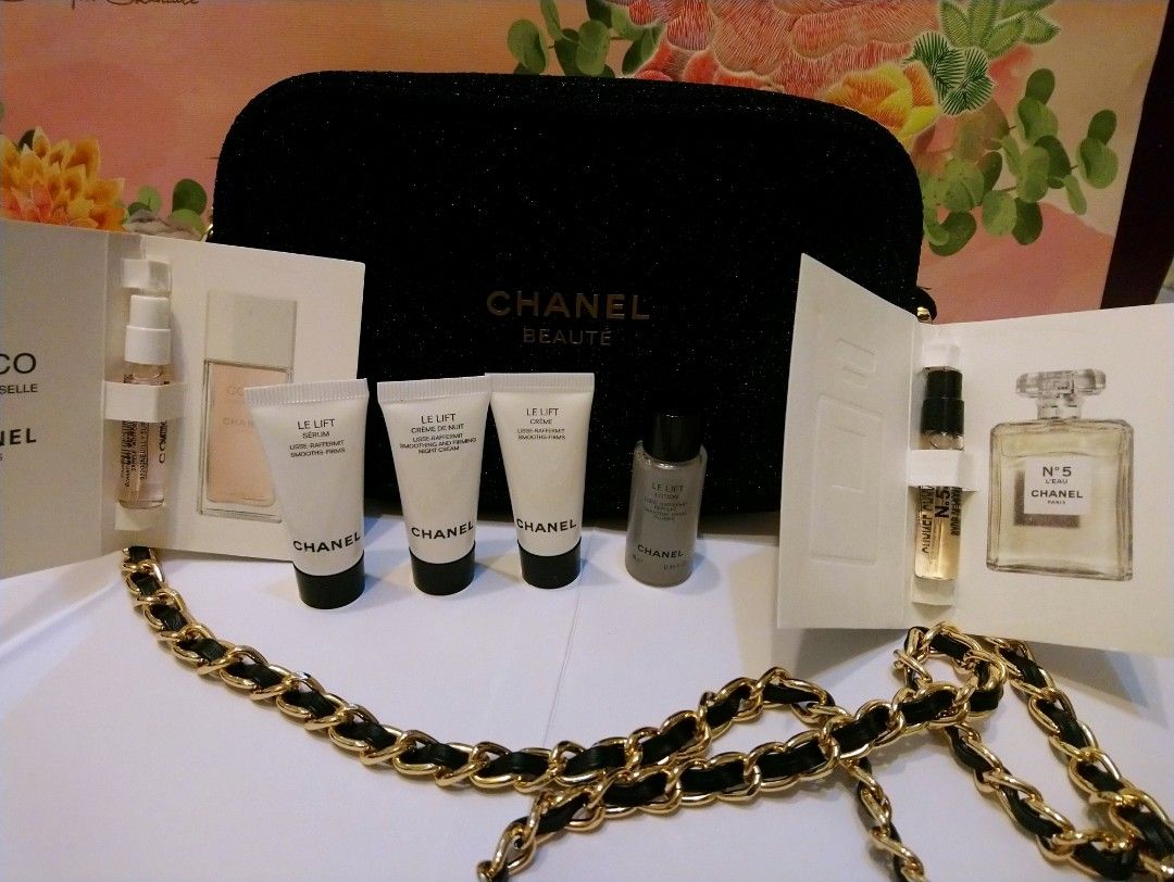 Chanel le lift travel set outlet