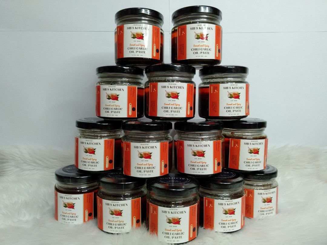 Chili garlic oil, Food & Drinks, Spice & Seasoning on Carousell