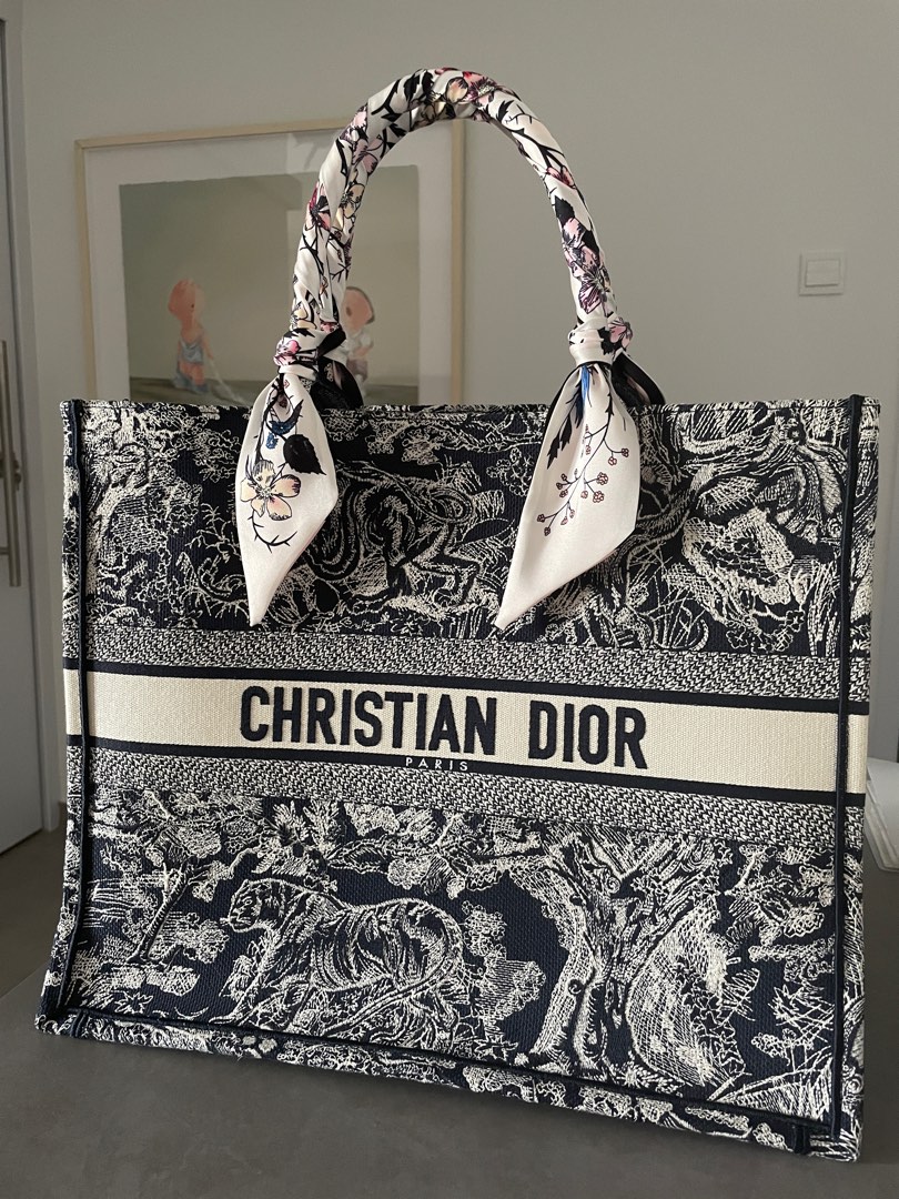 Large Dior Book Tote Ecru and Gray Dior Oblique Embroidery (42 x 35 x 18.5  cm)