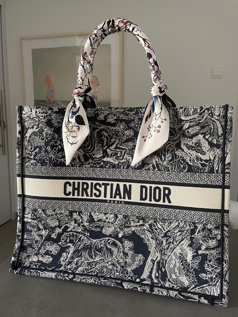 DIOR Large Dior Book Tote Ecru And Gray Dior Oblique Embroidery (42 X 35 X 18.5 Cm) - Women
