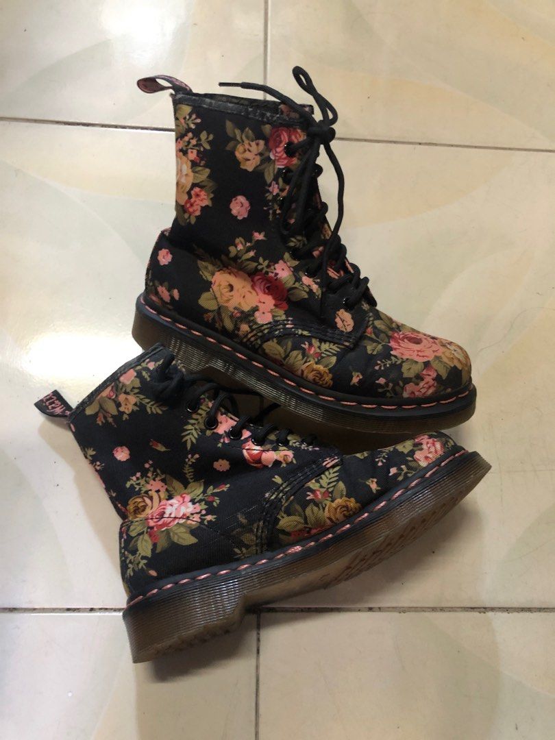Wanderflower dr martens on sale