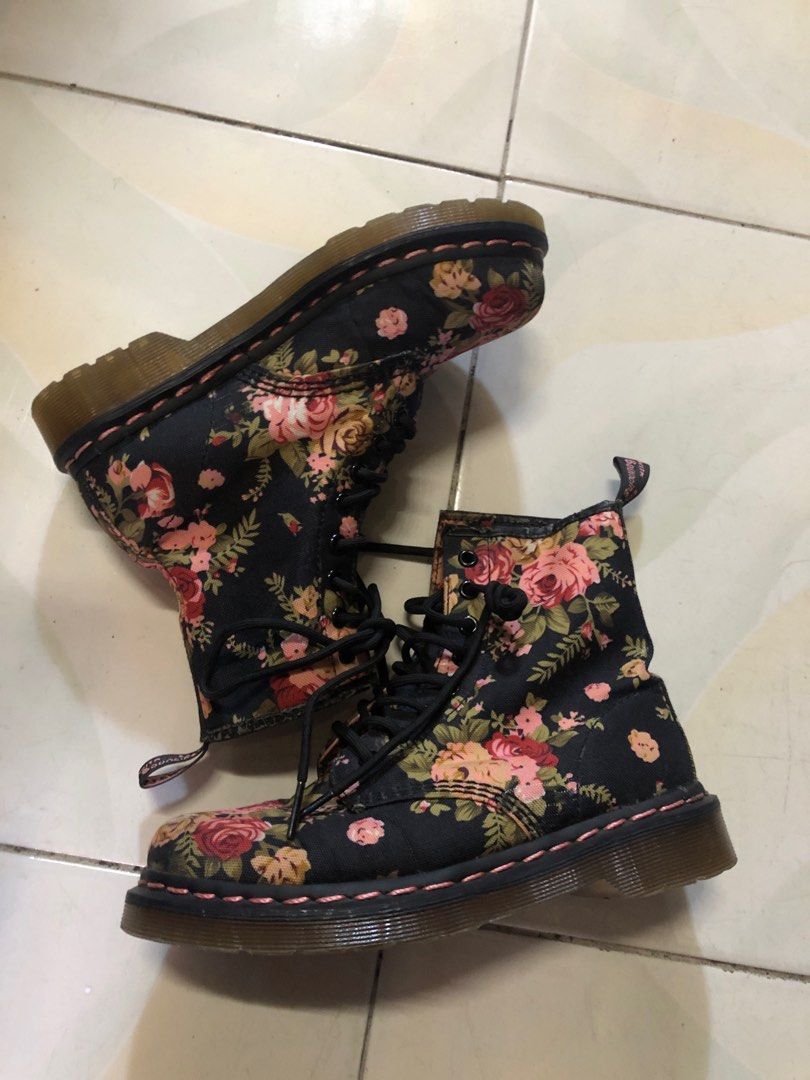 Dr. Martens DMs Doc 1460 8 Eye Canvas Floral Boots 6 US L Women s Fashion Footwear Boots on Carousell