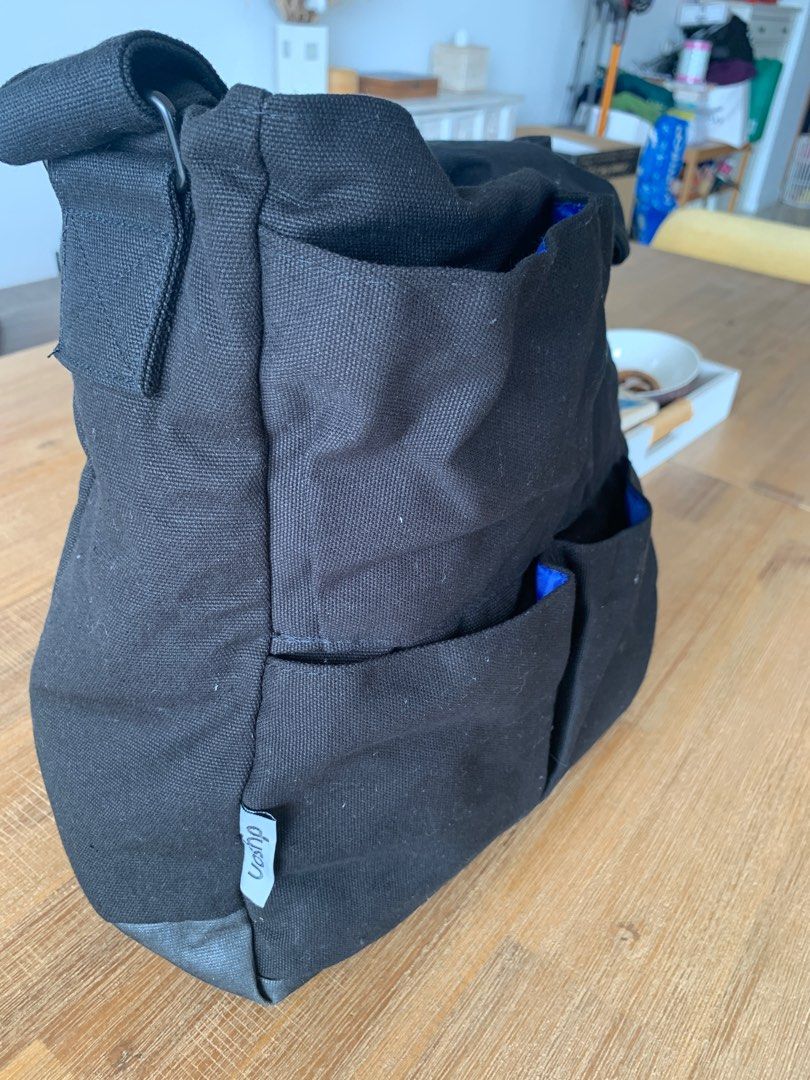 Dyson v8 with stand and accessories, TV & Home Appliances, Vacuum