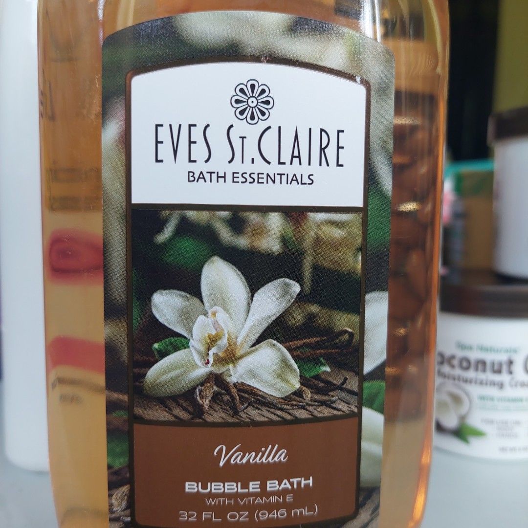 Eves St. CLAIRE bubble bath Vanilla (Category: Bath) located in Bacolod City. Submitted by marshescollection (Listing ID 1208071903, Image 1). Description: Item from US. 946 ml.