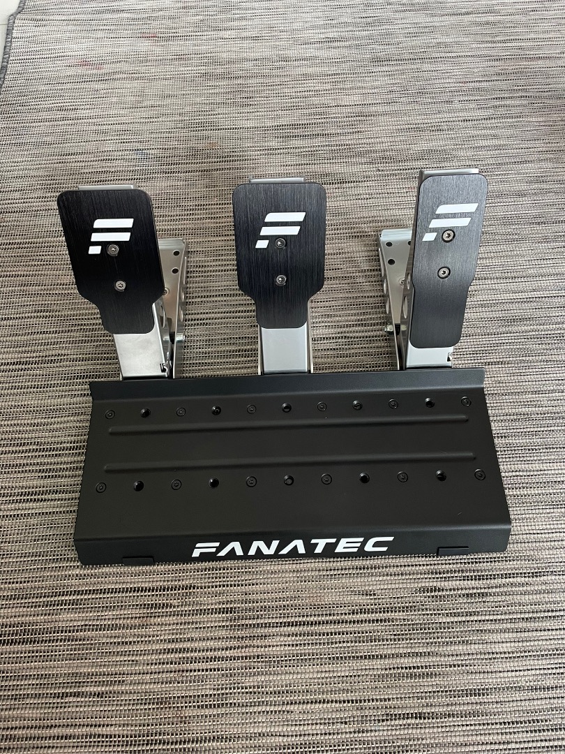 Fanatec CSL Pedals with Loadcell Kit, Video Gaming, Gaming Accessories