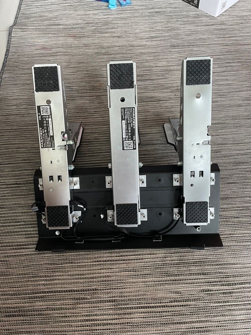Fanatec CSL Pedals with Loadcell Kit, Video Gaming, Gaming Accessories