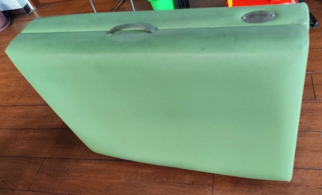 Foldable Massage Bed, Furniture & Home Living, Furniture, Other Home Furniture on Carousell