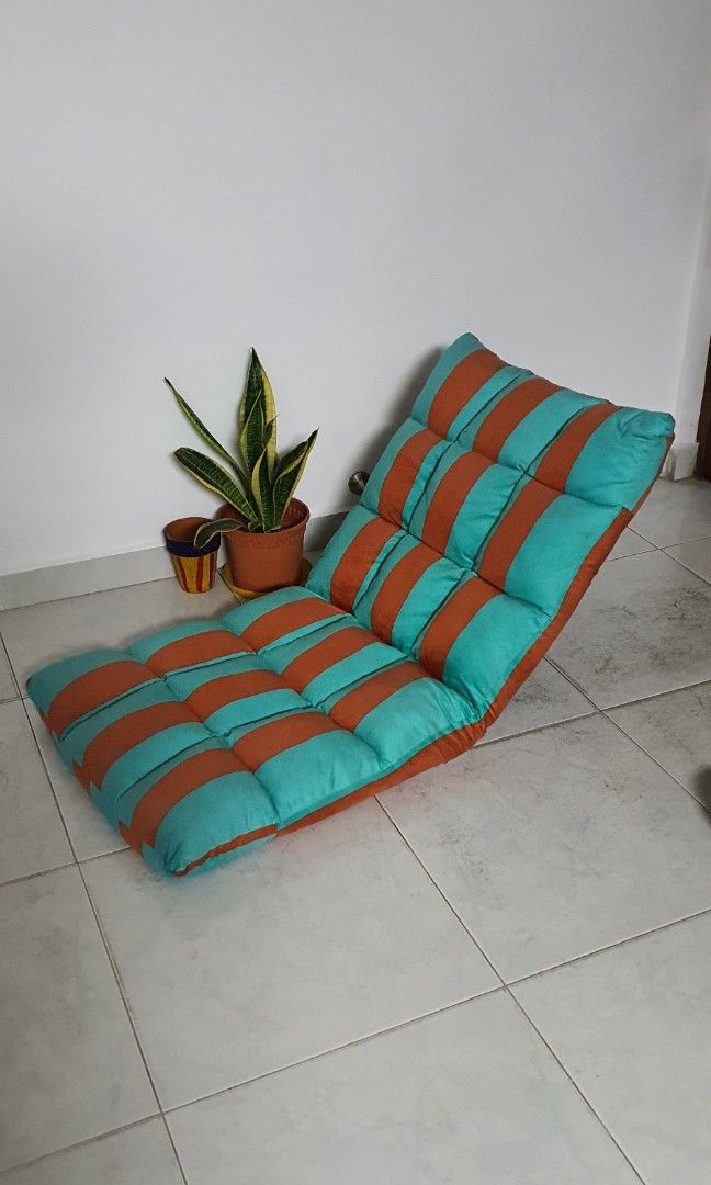 Foldable Reclining Chair, Furniture & Home Living, Furniture, Chairs on