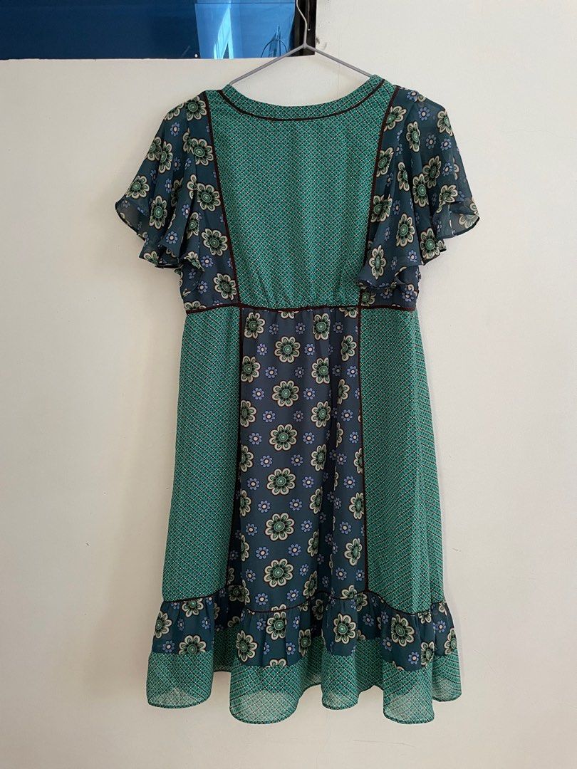 Forever21 Green Boho Dress (Category: Dresses) located in Taguig. Submitted by adethmae (Listing ID 1208146325, Image 2). Description: Preloved Forever21 Green Boho Dress Size: Medium For sale for only 350pesos RFS: Decluttering PM for other details Shipping c/o buyer J&T, LBC, Grab, Lalamove.
