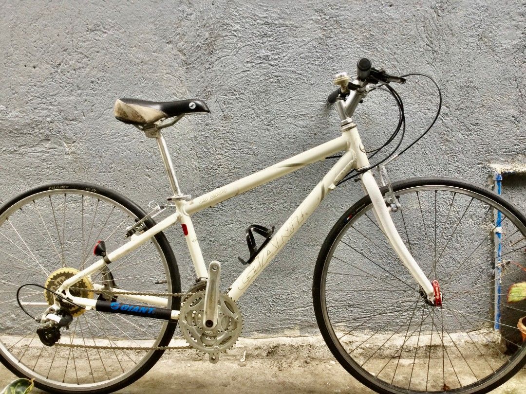 良品 ジャイアント CS2500 430㎜ 21速 GIANT ☆GIANT