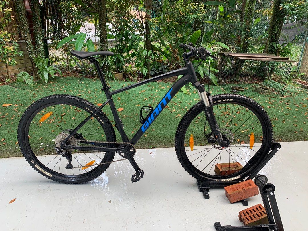 GIANT Mountain Bike Size Talon I 29 L 25