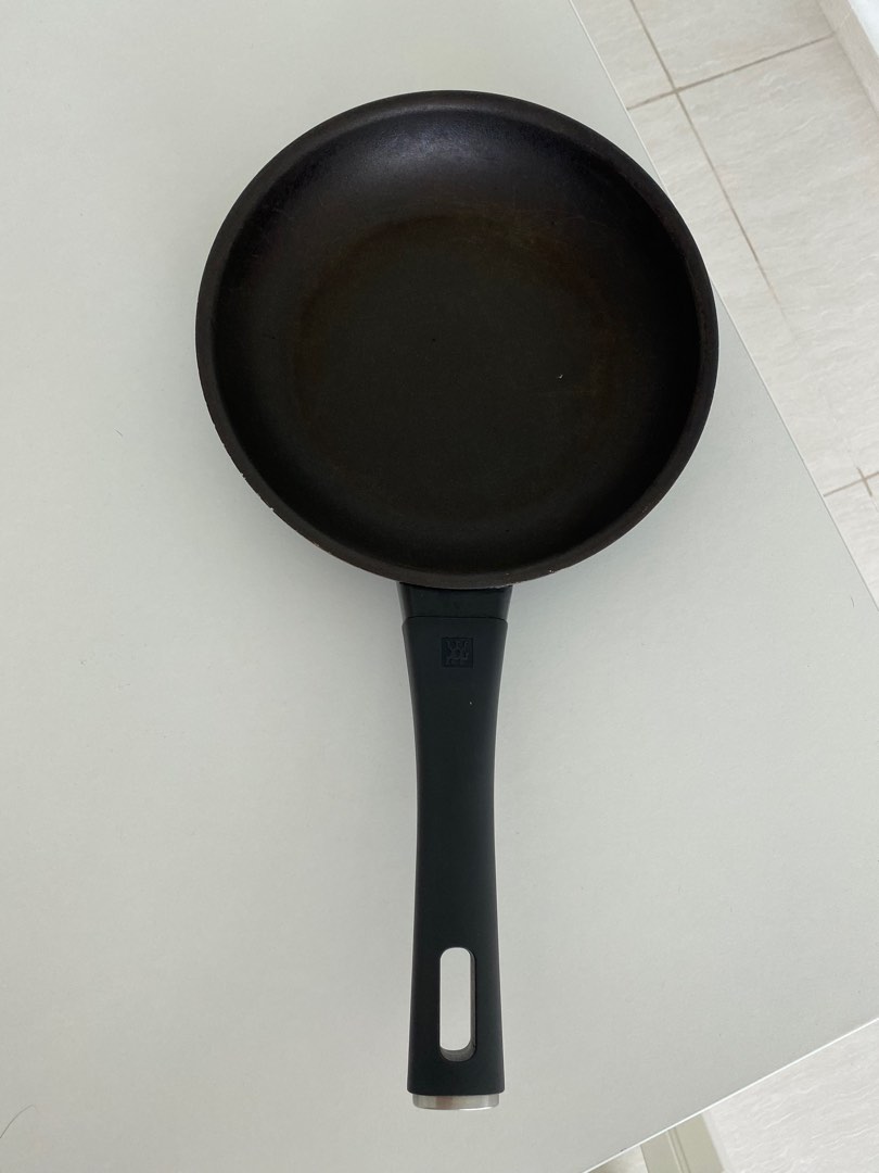 Frying pan Zwilling Madura Plus, non-stick, 24 cm, aluminium