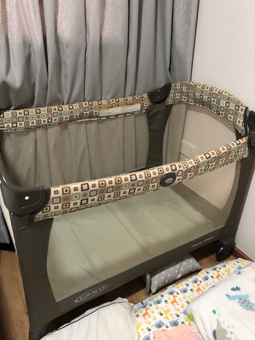 Graco Baby Travel Cot (Foldable), Babies & Kids, Baby Nursery & Kids