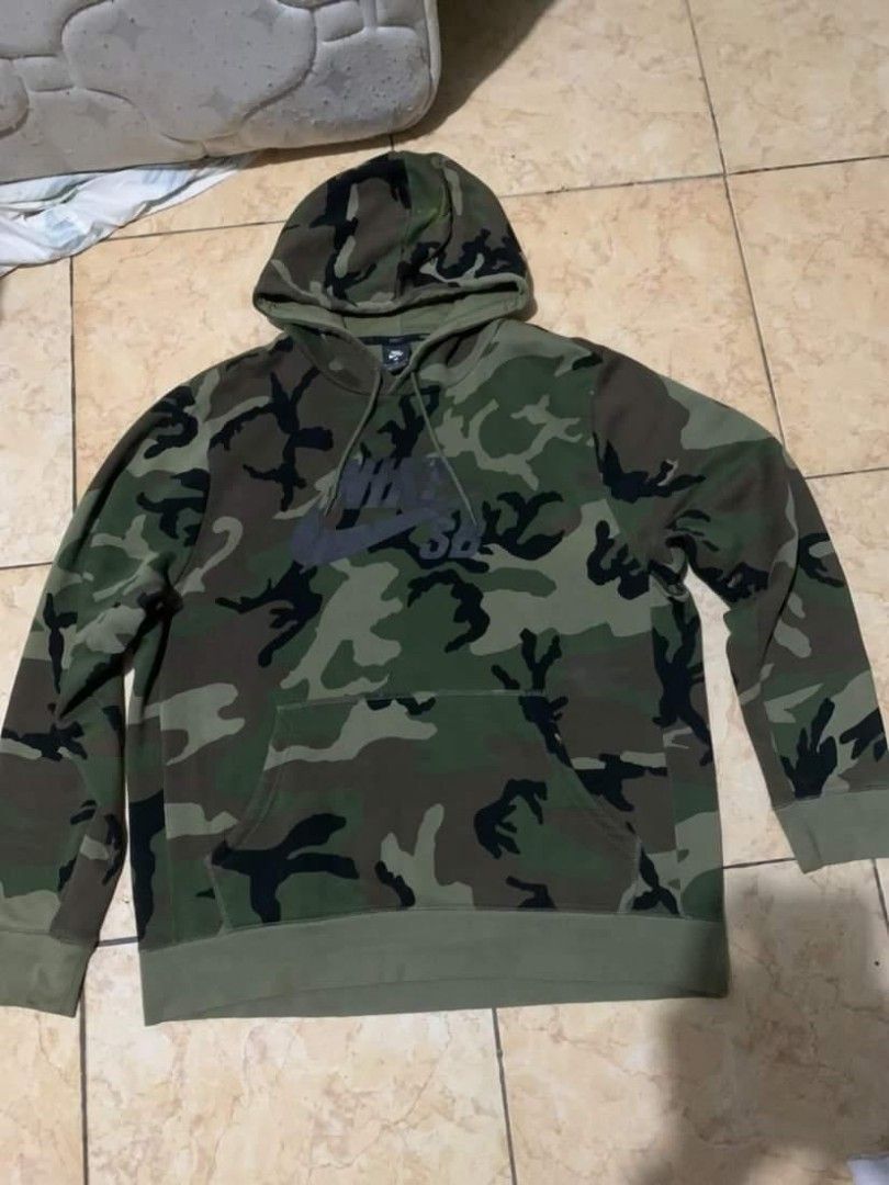 Nike sb discount camo hoodie