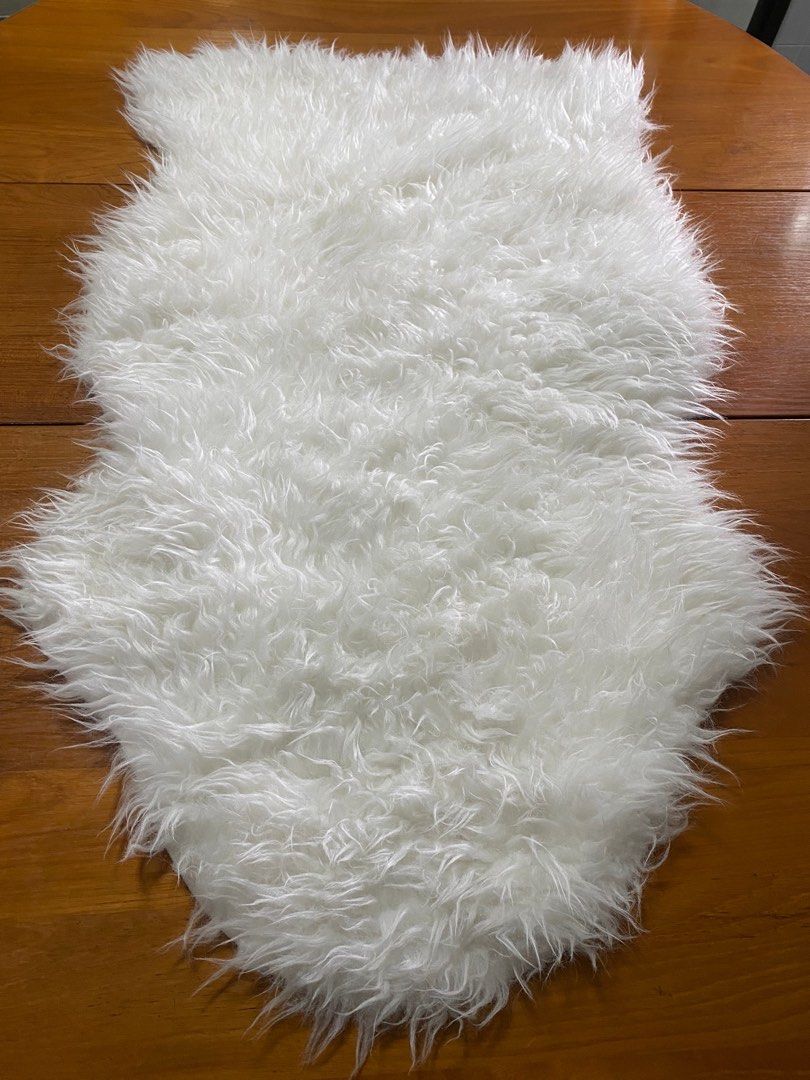 Table Fur Rug IKEA fur rug, Furniture & Home Living, Home Decor, Carpets, Mats ...