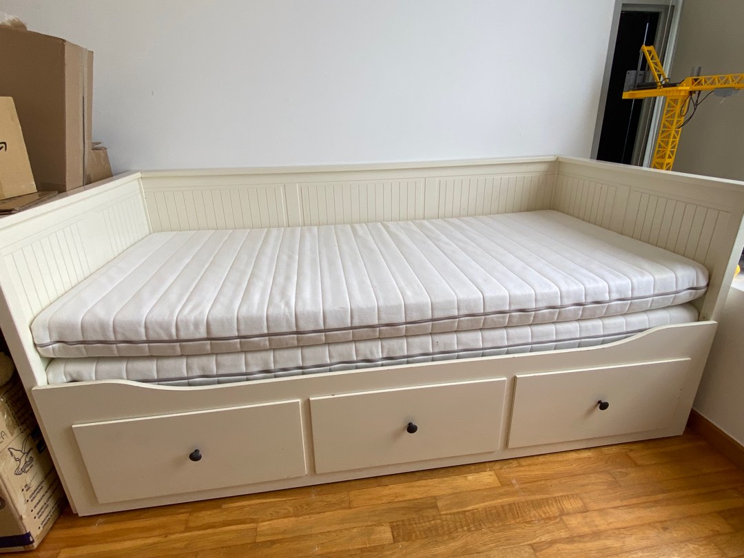 Ikea Hemnes Daybed white with 3 drawers, Furniture & Home Living
