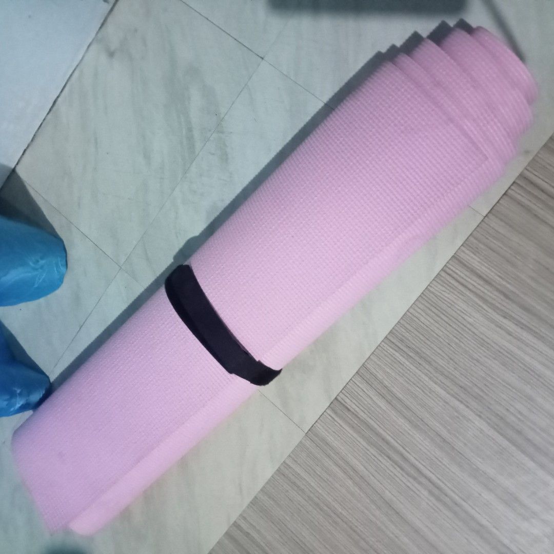 JAPAN EXERCISE MAT (Category: Exercise Mats) located in Malolos. Submitted by laxada_japan.surplus (Listing ID 1208218874, Image 2). Description: 🥳🥳🥳SUPER SALE🥳🎉🎉 ✅Japan Surplus ✅ no brand ✅ pink color ✅ 24 x 68 in ✅No cancellation ✅No return please.