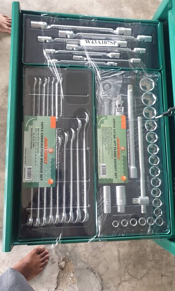 JONNESWAY 133 PCS MECHANIC S TOOL SET W 7 DRAWER PROFESSIONAL TOOL