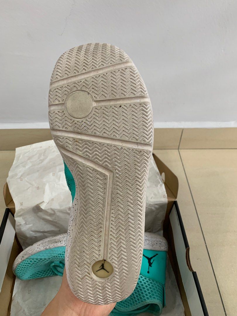 Jordan reveal turquoise top