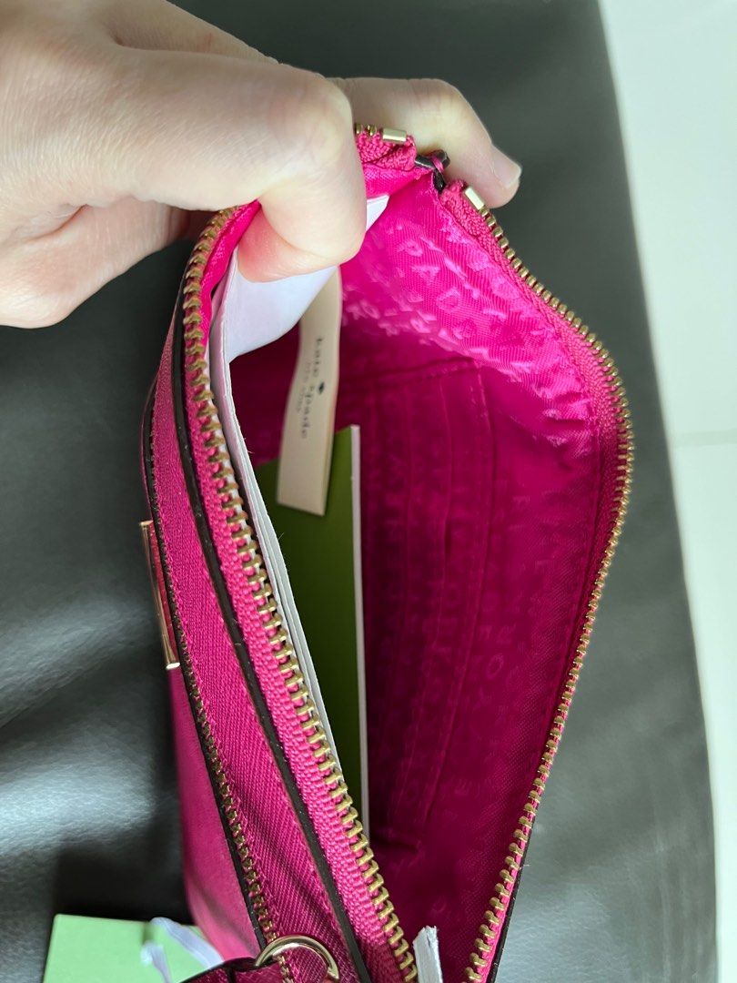 Kate Spade Laurel Way Tinie Wristlet (Sweetheart Pink), Women's Fashion,  Bags & Wallets, Purses & Pouches on Carousell