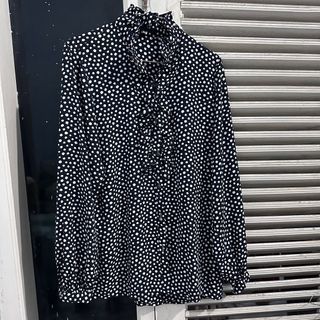 Kemeja Polkadot Vintage