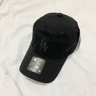 LA Classic Caps (All black)