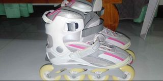 L.A Sports roller blades size "43"