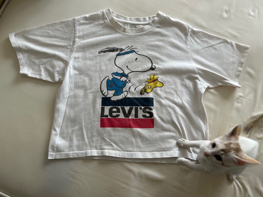 Levis snoopy 2025 tee shirt