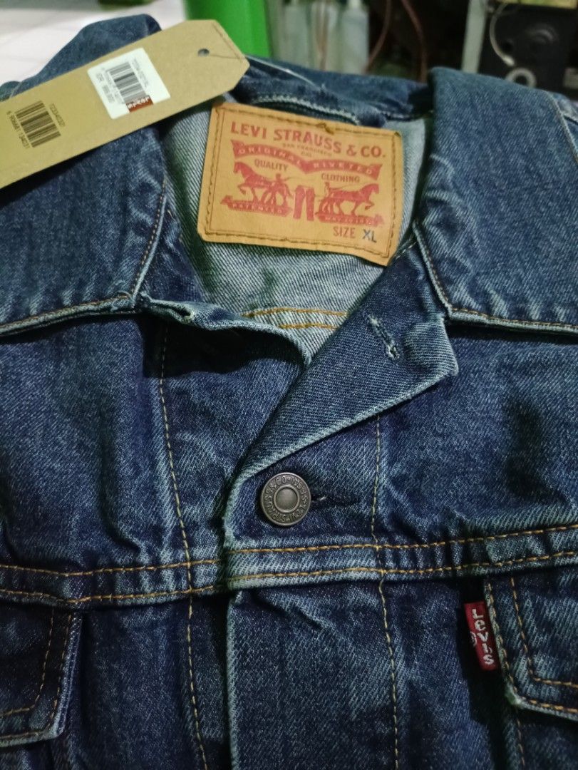 Levis mugito store