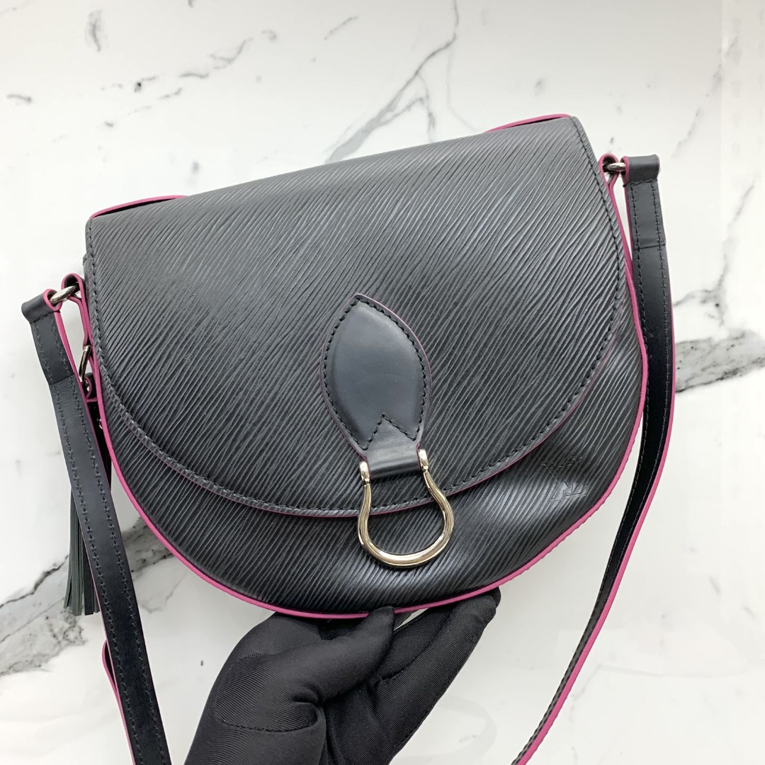 Louis Vuitton Noir Very Saddle Bag