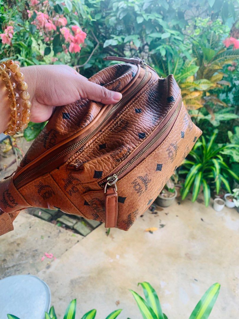 Mcm discount men pouch